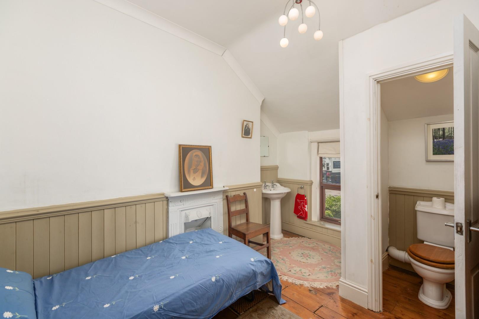 Devon Place, Mumbles, Swansea, SA3 4DR